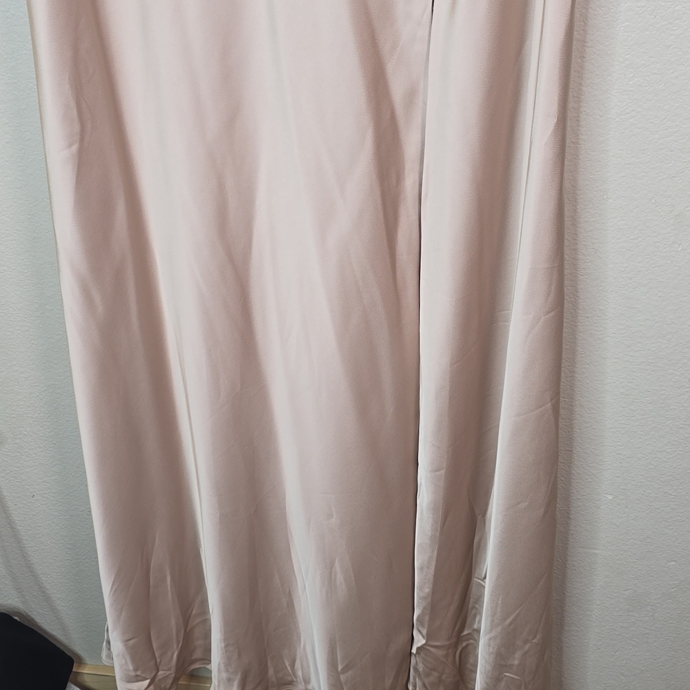 Birdie grey Elegant Square-Neck Satin Gown in Gold Color Size XXL NWT. - Picture 5 of 11